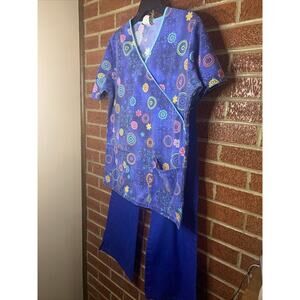 Jasco Uniform Women’s Scrub Set Top Pants Geo Medallion Blue Small